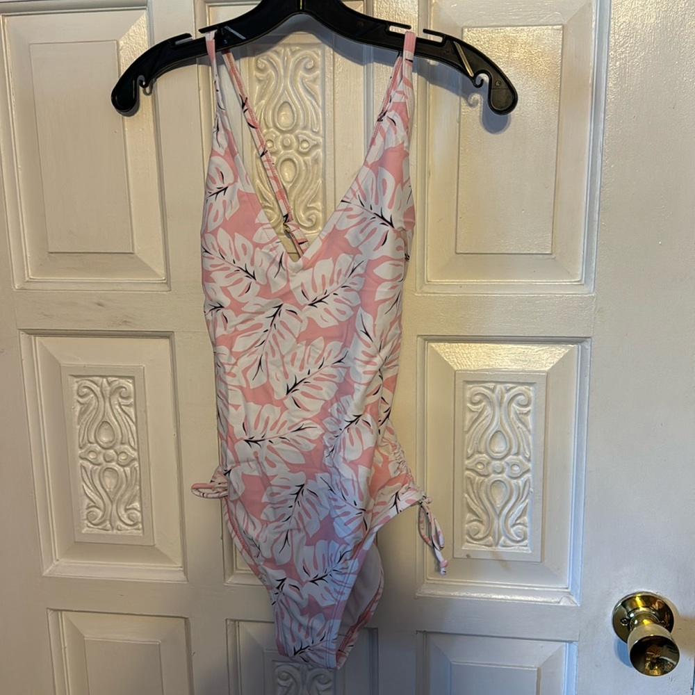 Kona-Sol Cross Backside-Tie Medium Coverage One Piece Swimsuit Size Small